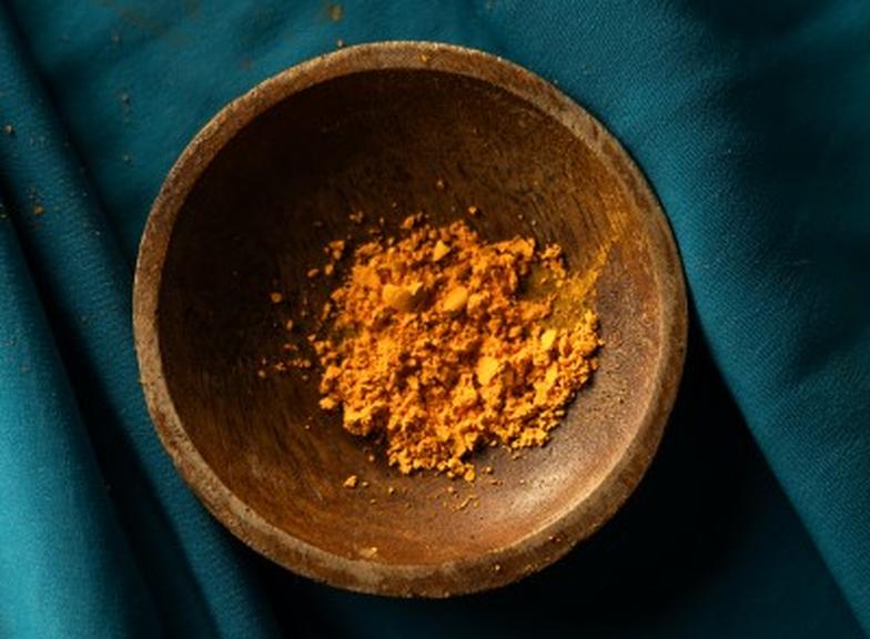 Kurkuma a kurkumina: różnice, jak stosować?