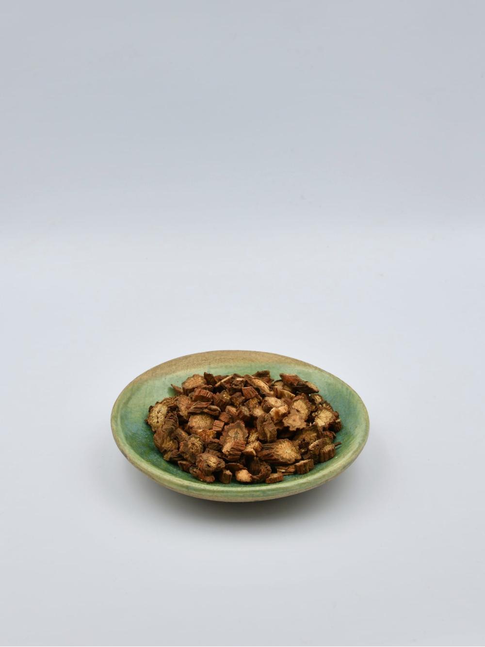 Szałwia czerwona korzeń