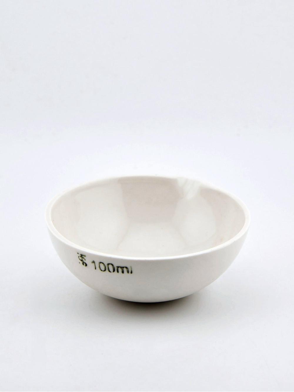 Parownica porcelanowa z wylewem