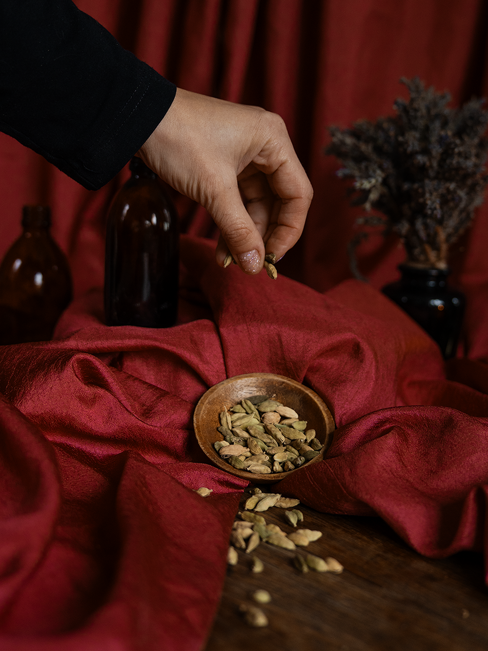 Kardamon nasiona z łupinką