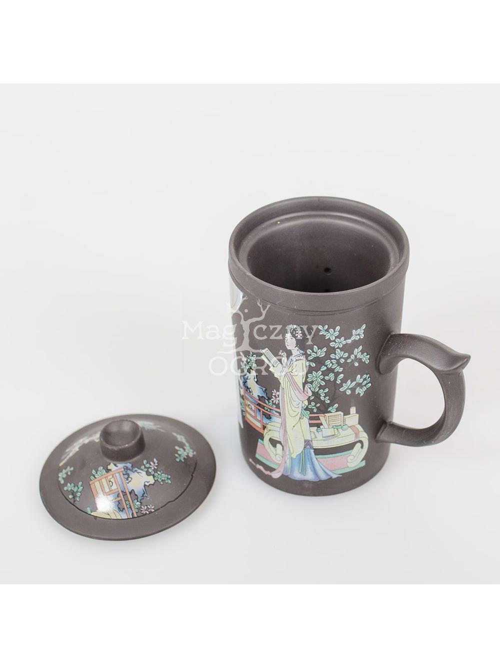 Kubek ceramiczny z zaparzaczem z motywem Gejszy
